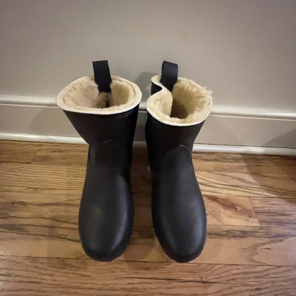 No.6 Pull On Shearling Clog Boot